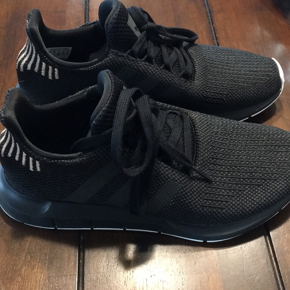 Adidas tennis shoes